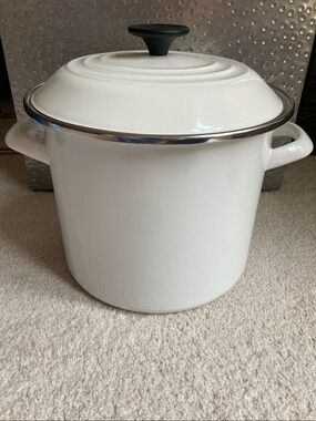 Le Creuset enameled steel white stock pot